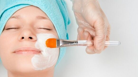 Maschera per il viso - un rimedio popolare per il ringiovanimento della pelle a casa
